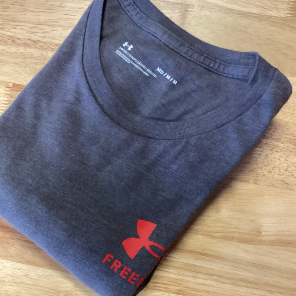 EUC Mens Under Armour Freedom Short Sleeved T-shirt- Medium